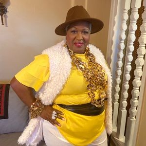 Meet your Posher, Laveeda